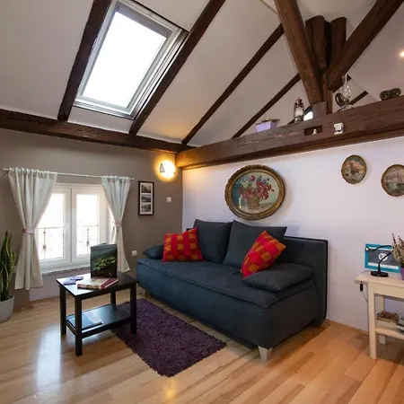 In With Air Condition, Wifi, Washing Machine Appartamento Abbazia