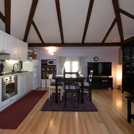 In With Air Condition, Wifi, Washing Machine *