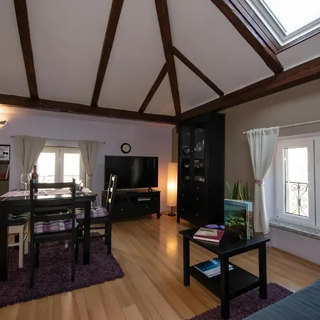 In With Air Condition, Wifi, Washing Machine Apartamento *